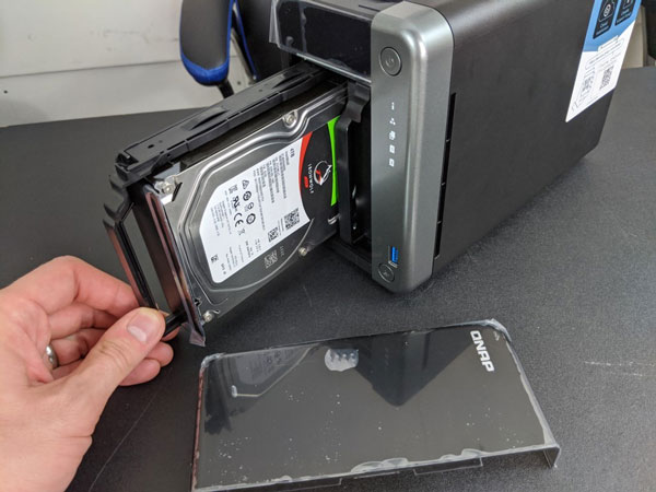 استوریج کیونپ TS-253d